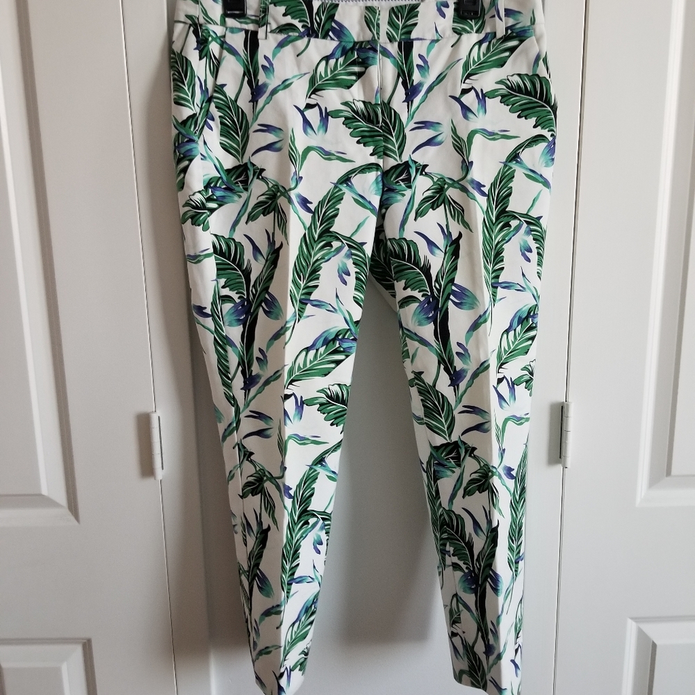 Kenar Capri Pants size 8 botanical design